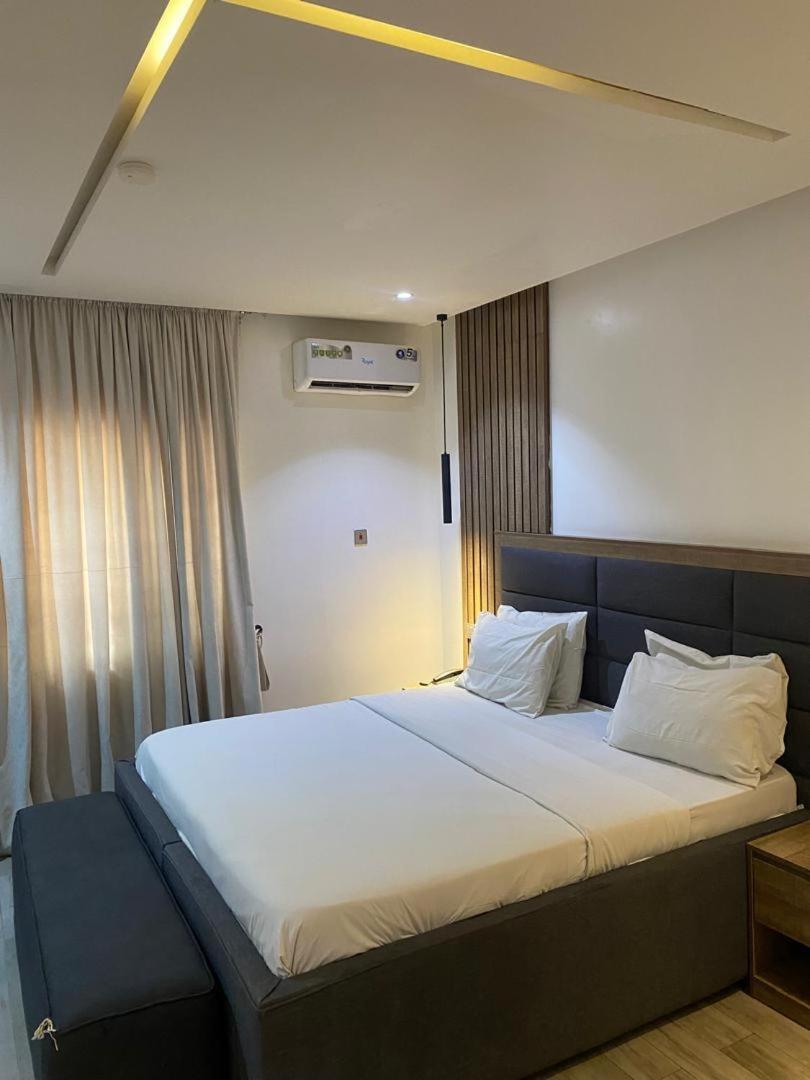 Centurion Aparthotel อาบูจา ภายนอก รูปภาพ